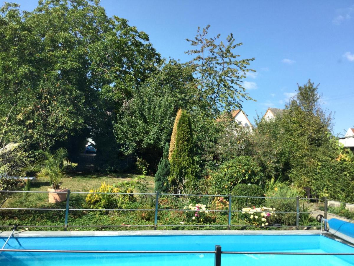 Ferienwohnung Mit Garten เพียร์มาเซินส์ ภายนอก รูปภาพ